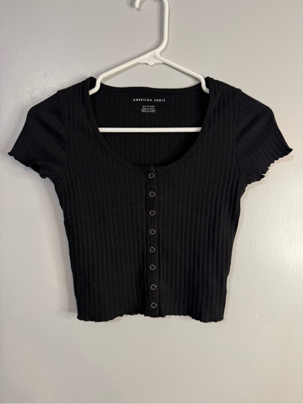 American Eagle Outfitters Black Ribbed Snap Buttons Short Sleeve Crop Size XS